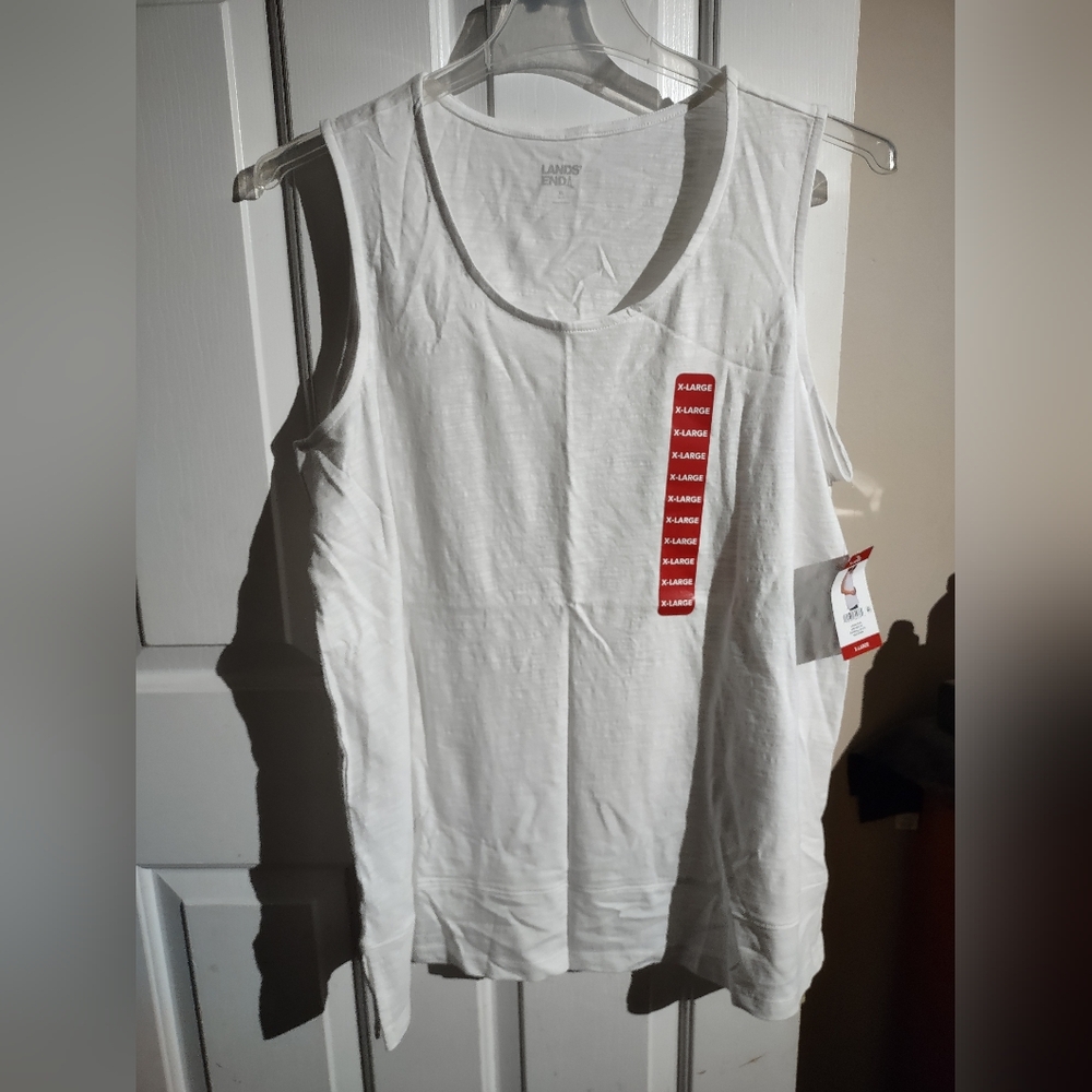 Lands End tank top NWT